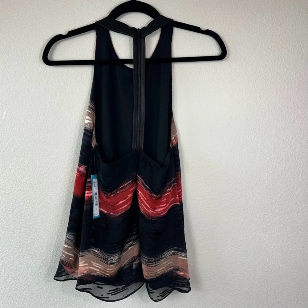 NWT ALICE + OLIVIA Stylish Black and Red Women's Top - Picture 7 of 7